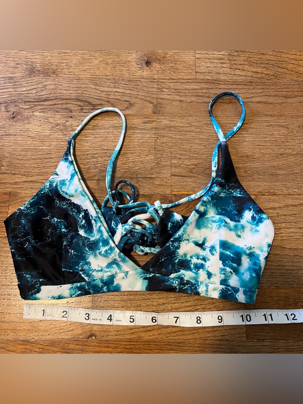 Waves Water Strappy Swim Suit Top Bikini Medium Ajustable